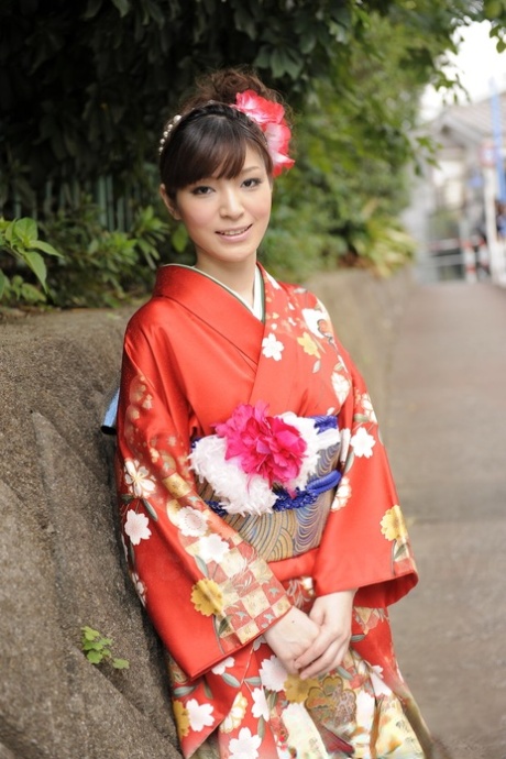 Pretty Japanese girl Yuria Tominaga shows her bush while wearing a kimono 49490358